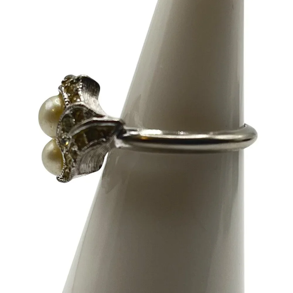 Vtg Avon Silver Tone Faux Pearl Ring Size 6 Classic Elegant Evening Rhinestone‎
